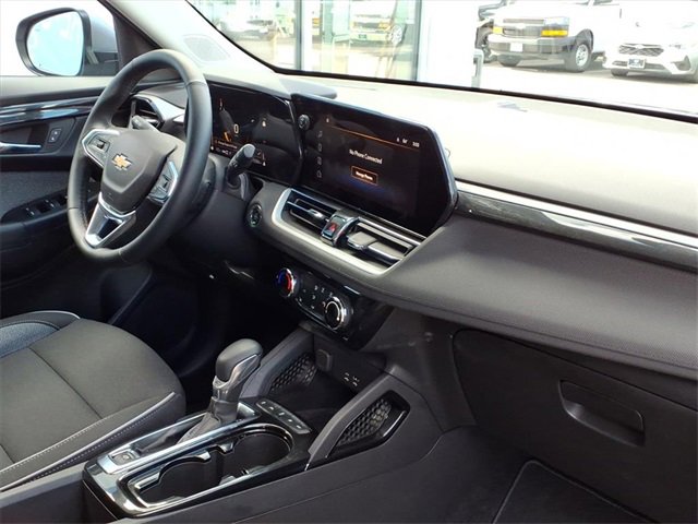 Used 2025 Chevrolet TrailBlazer LT w/ LT Cold Weather Package image 20