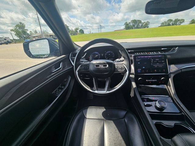 Used 2024 Jeep Grand Cherokee Limited AWD/4WD image 13