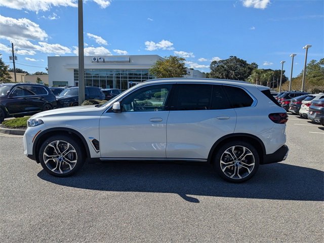 New 2026 BMW X5 xDrive40i w/ Climate Comfort Package image 8