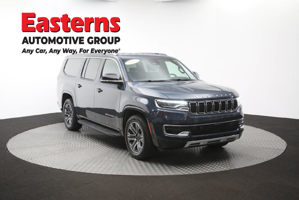 Used 2024 Jeep Wagoneer L Series II w/ Flexible Seating Group RWD image 58