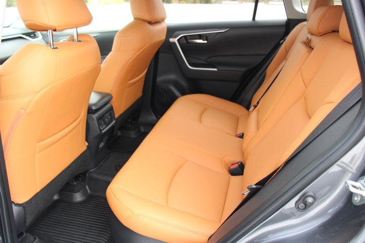 Certified 2025 Toyota RAV4 XLE w/ Convenience Package image 14