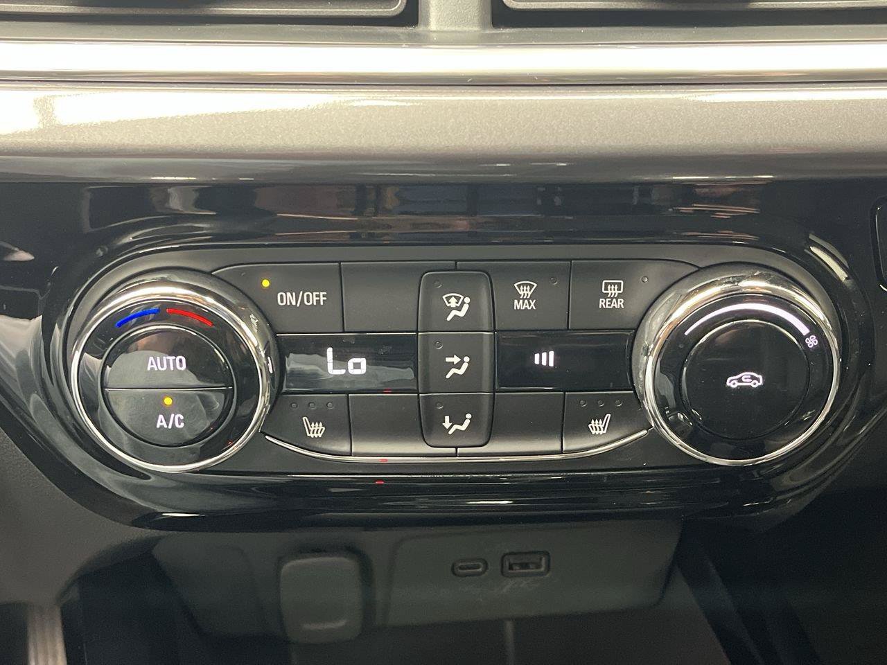 Used 2024 Chevrolet Trax ACTIV w/ Driver Confidence Package FWD image 20