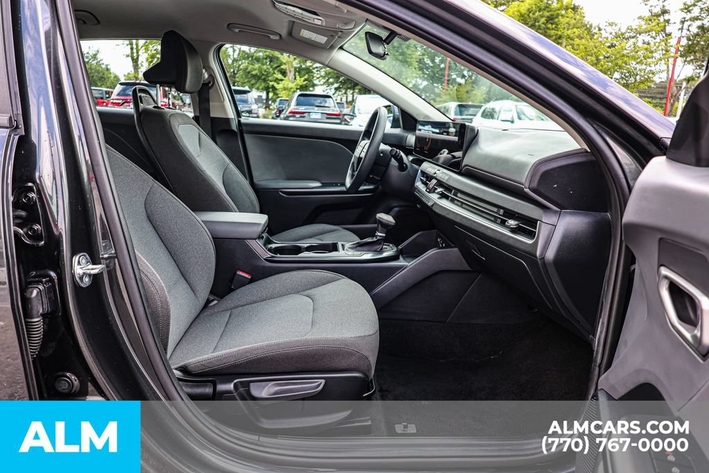 Used 2025 Kia K4 FWD image 21