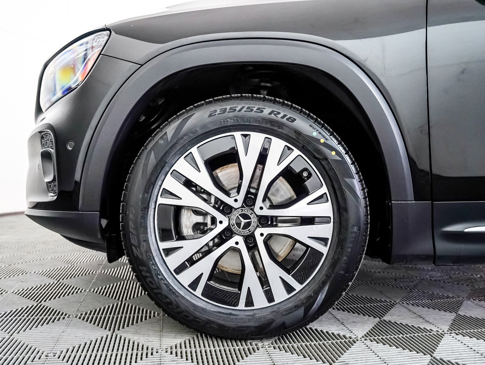 Certified 2024 Mercedes-Benz GLB 250 image 6