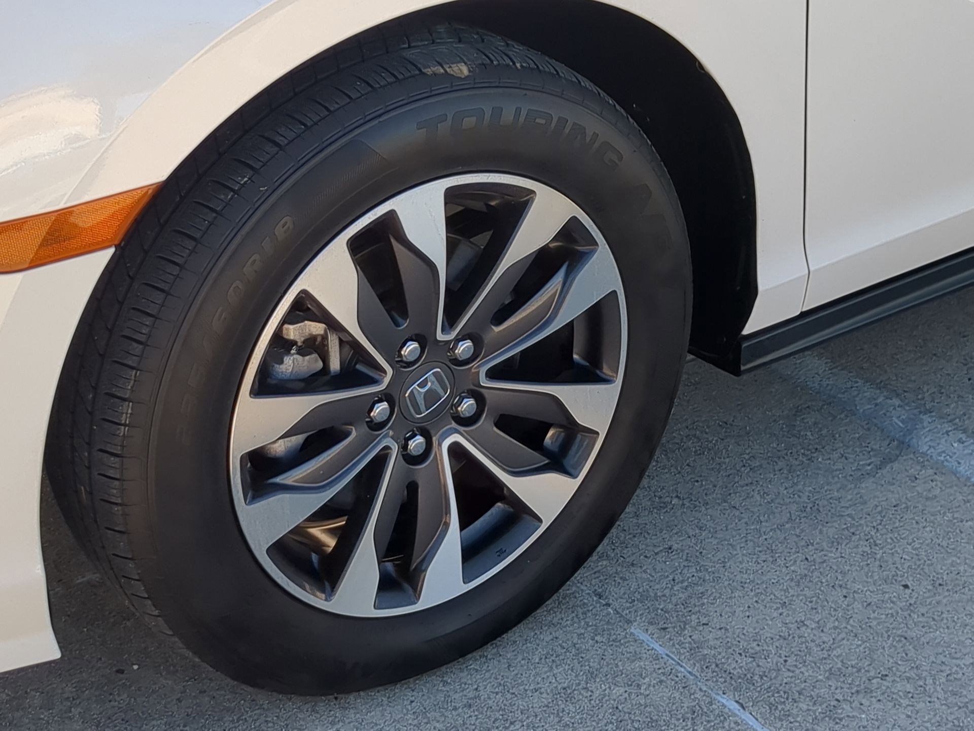 Certified 2024 Honda Odyssey EX-L image 11