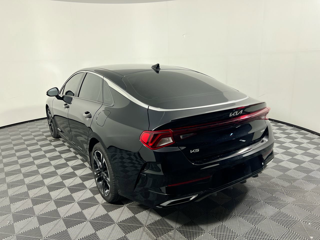 Used 2022 Kia K5 GT-Line w/ GT-Line FWD Premium Package image 5