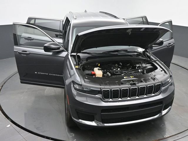 Used 2022 Jeep Grand Cherokee L Laredo w/ Luxury Tech Group I image 64