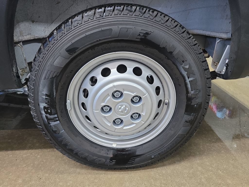 New 2026 RAM ProMaster 2500 w/ Convenience Group FWD image 32