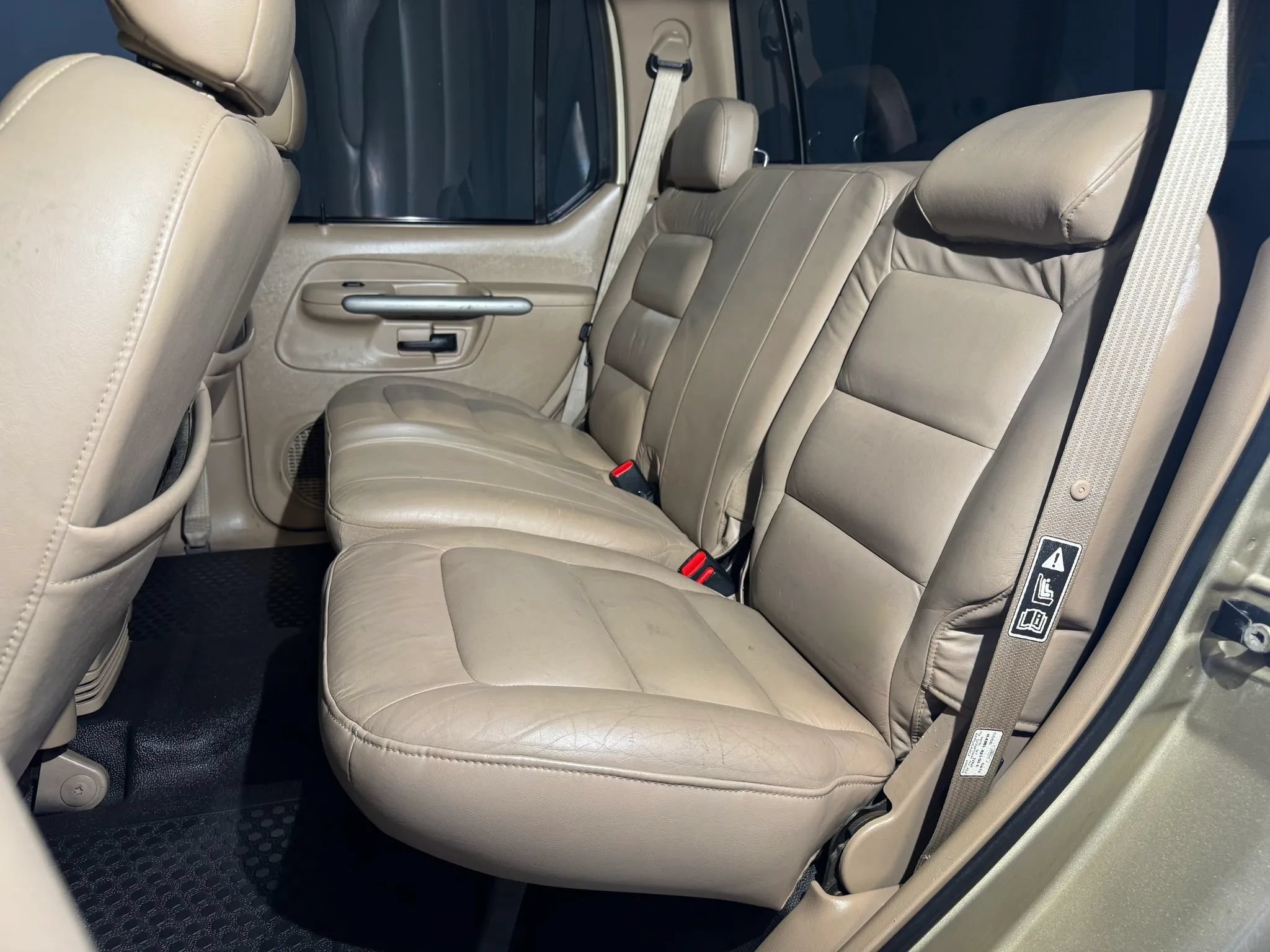 Used 2002 Ford Explorer Sport Trac 4x4 image 25
