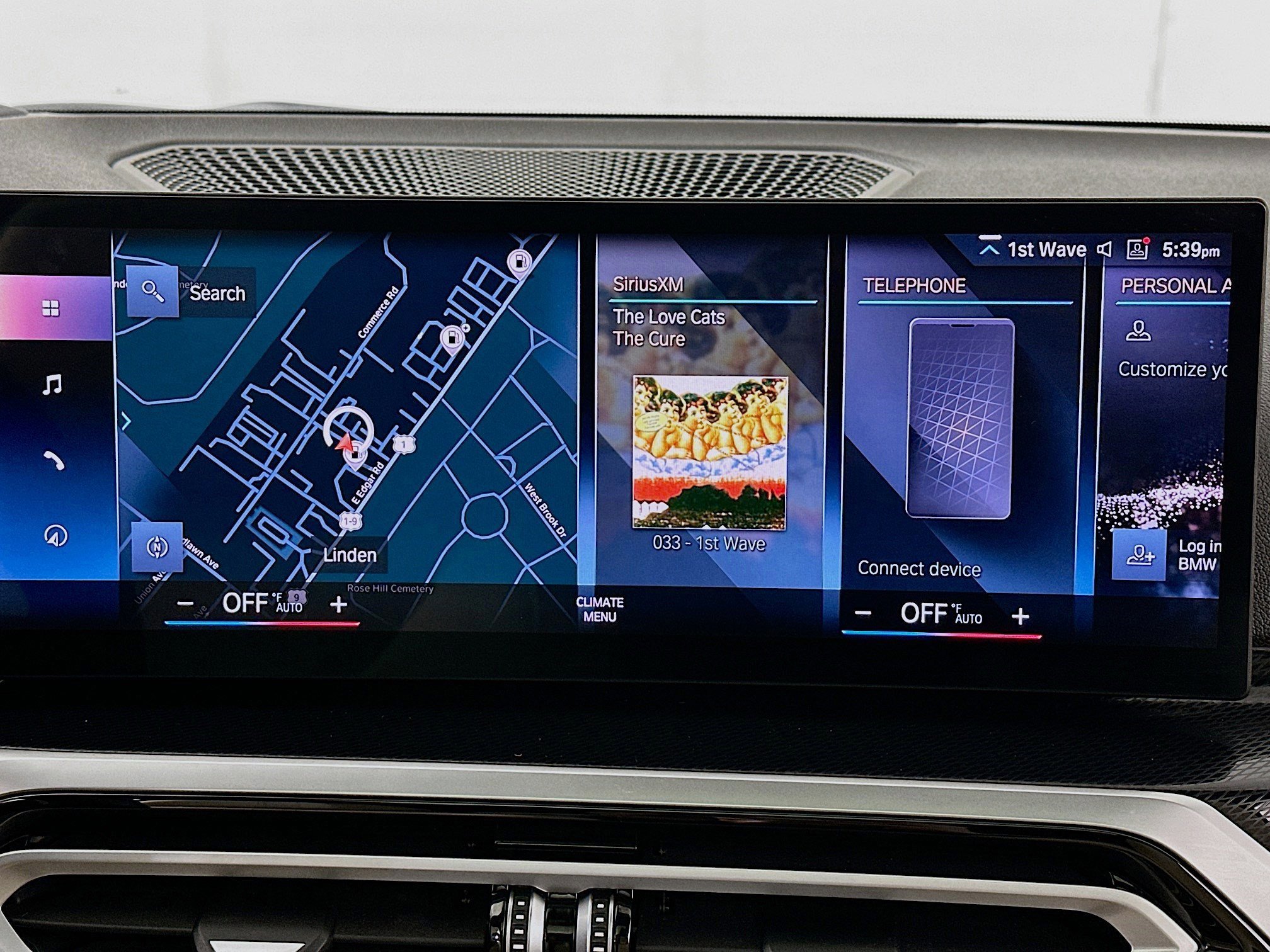 Used 2023 BMW 230i xDrive Coupe w/ Premium Package image 23