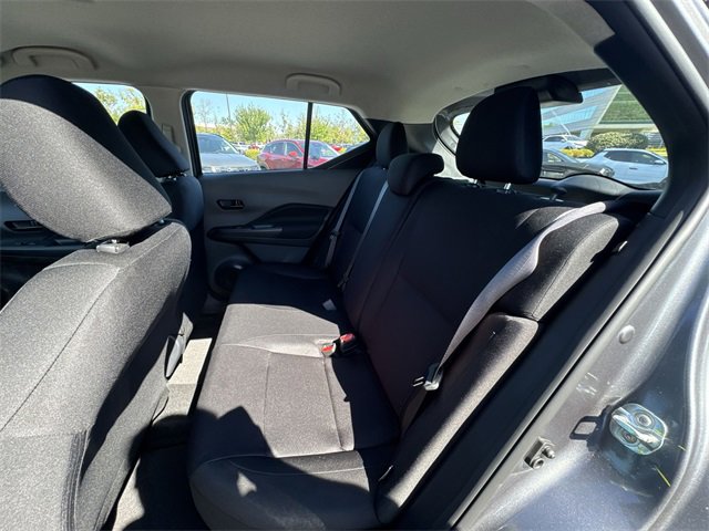 New 2025 Nissan Kicks Play S image 9