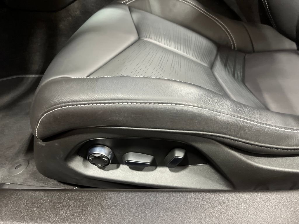 Certified 2023 Chevrolet Corvette Stingray Premium Conv w/ Z51 Performance Package image 14