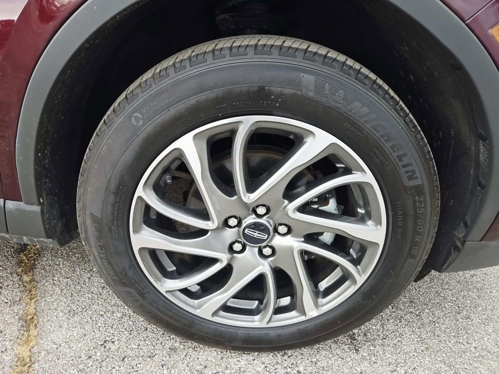 Used 2021 Lincoln Corsair AWD w/ Equipment Group 101A image 18