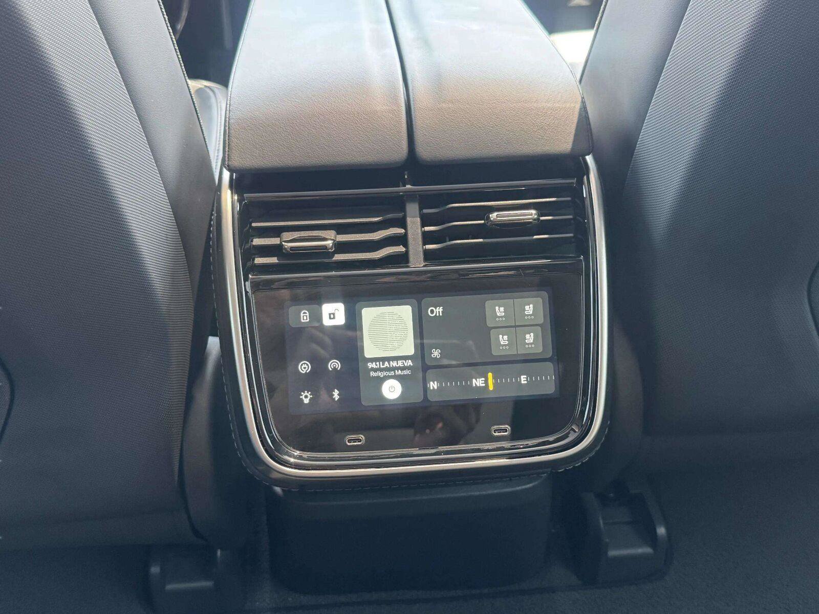 Used 2025 Rivian R1S Adventure AWD/4WD image 45