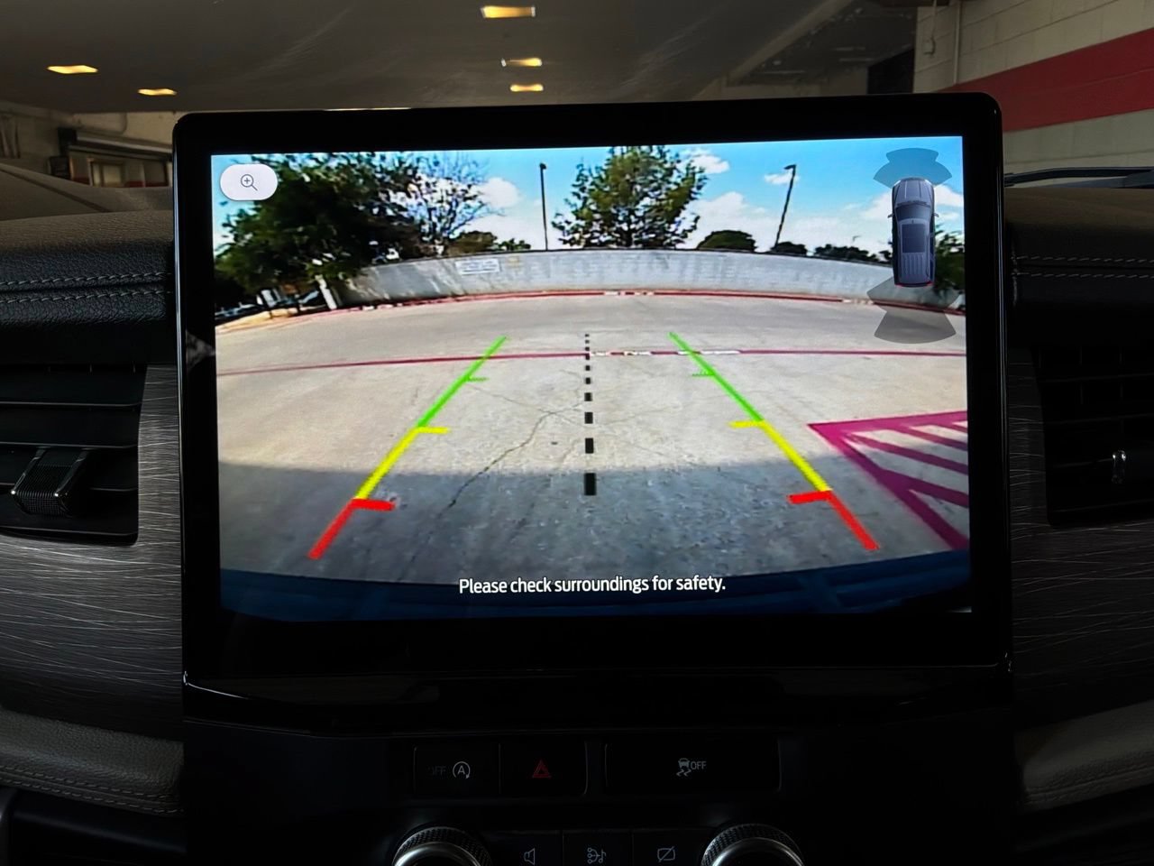 Used 2024 Ford Expedition Limited RWD image 47