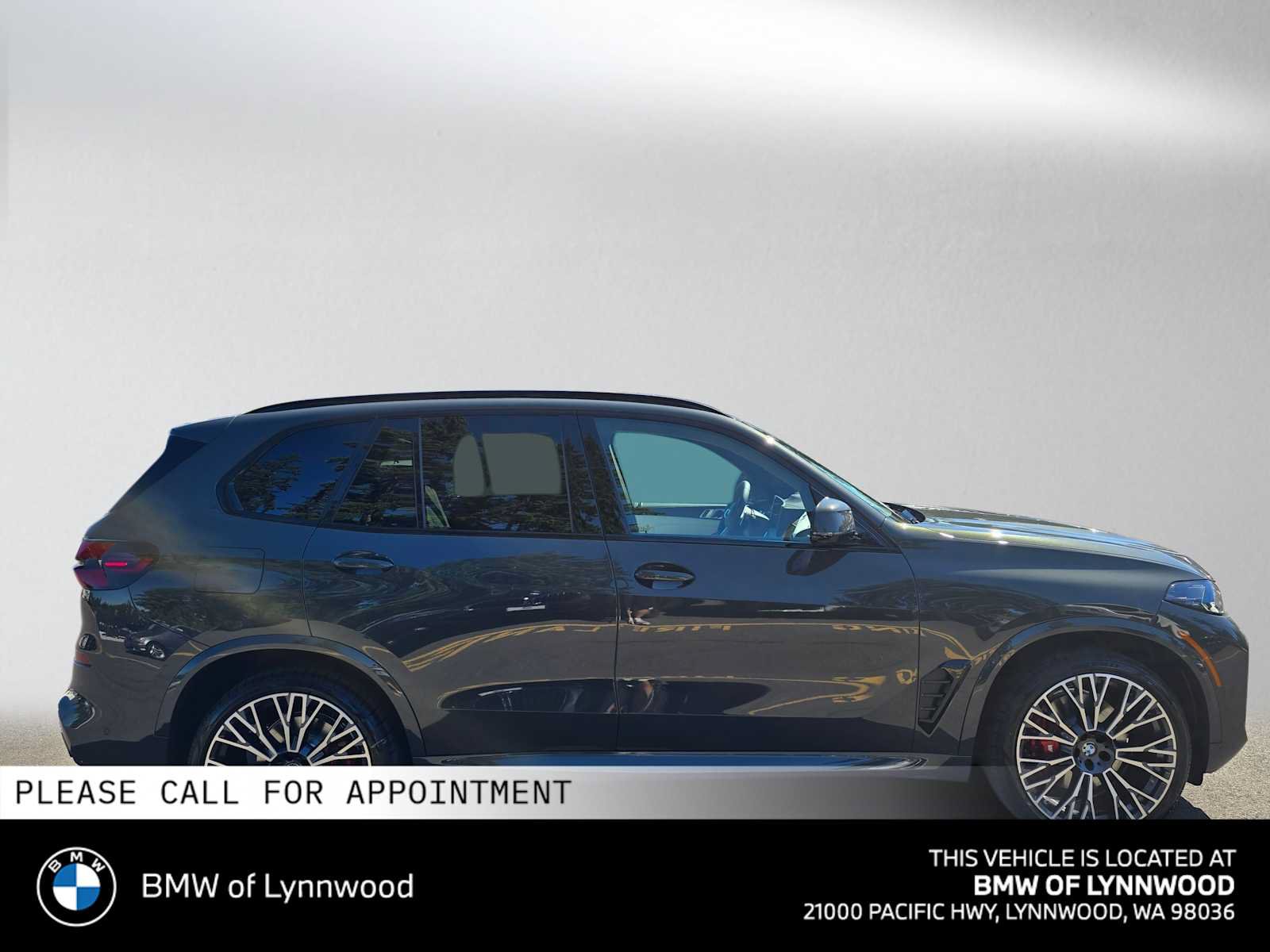New 2026 BMW X5 xDrive40i w/ M Sport Package AWD/4WD image 2