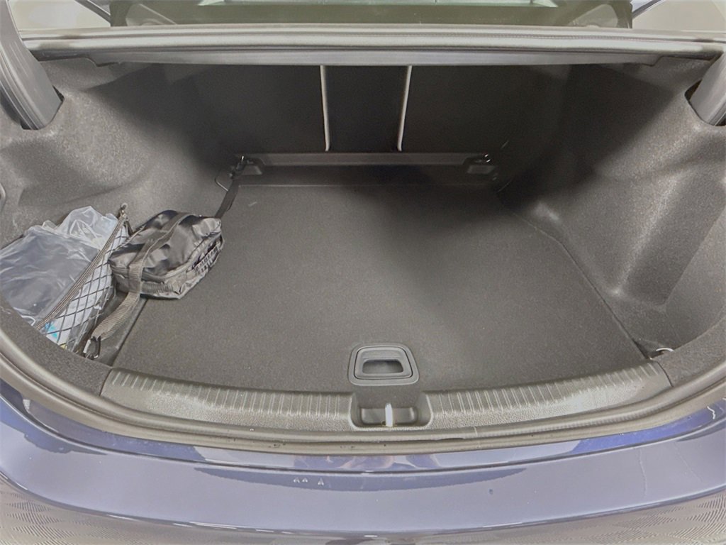 Used 2025 Mercedes-Benz C 300 4MATIC Sedan image 28