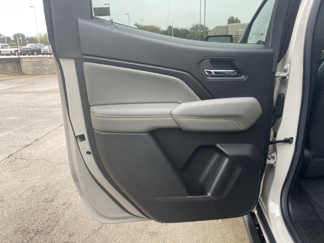 New 2026 Chevrolet Colorado ZR2 w/ Technology Package AWD/4WD image 12