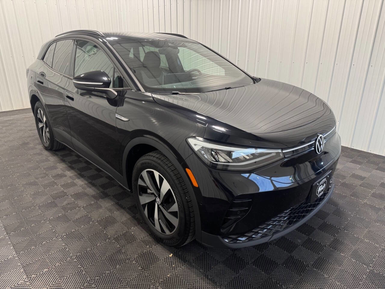 Used 2023 Volkswagen ID.4 S image 2