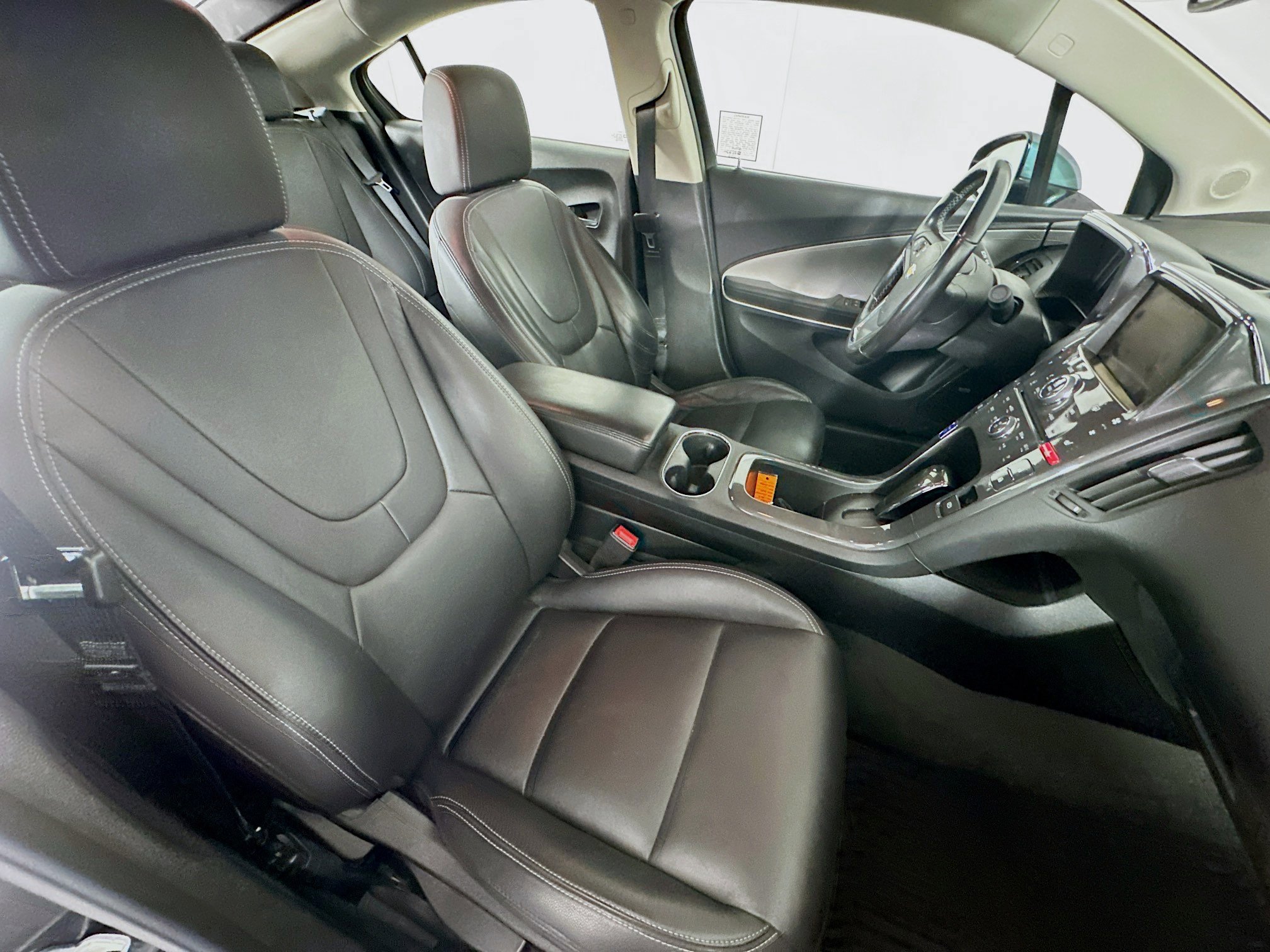 Used 2013 Chevrolet Volt Premium w/ Premium Trim Package FWD image 28