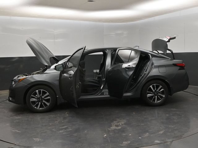 New 2025 Nissan Versa SV w/ Trunk Package FWD image 30