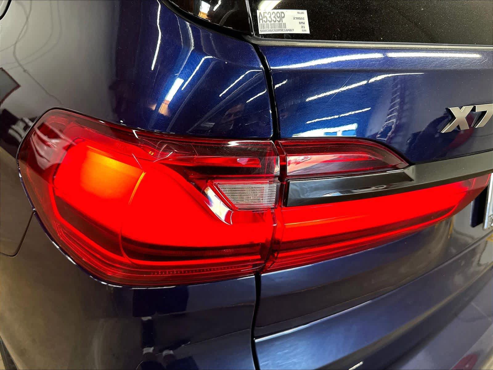 Used 2021 BMW X7 M50i AWD/4WD image 31