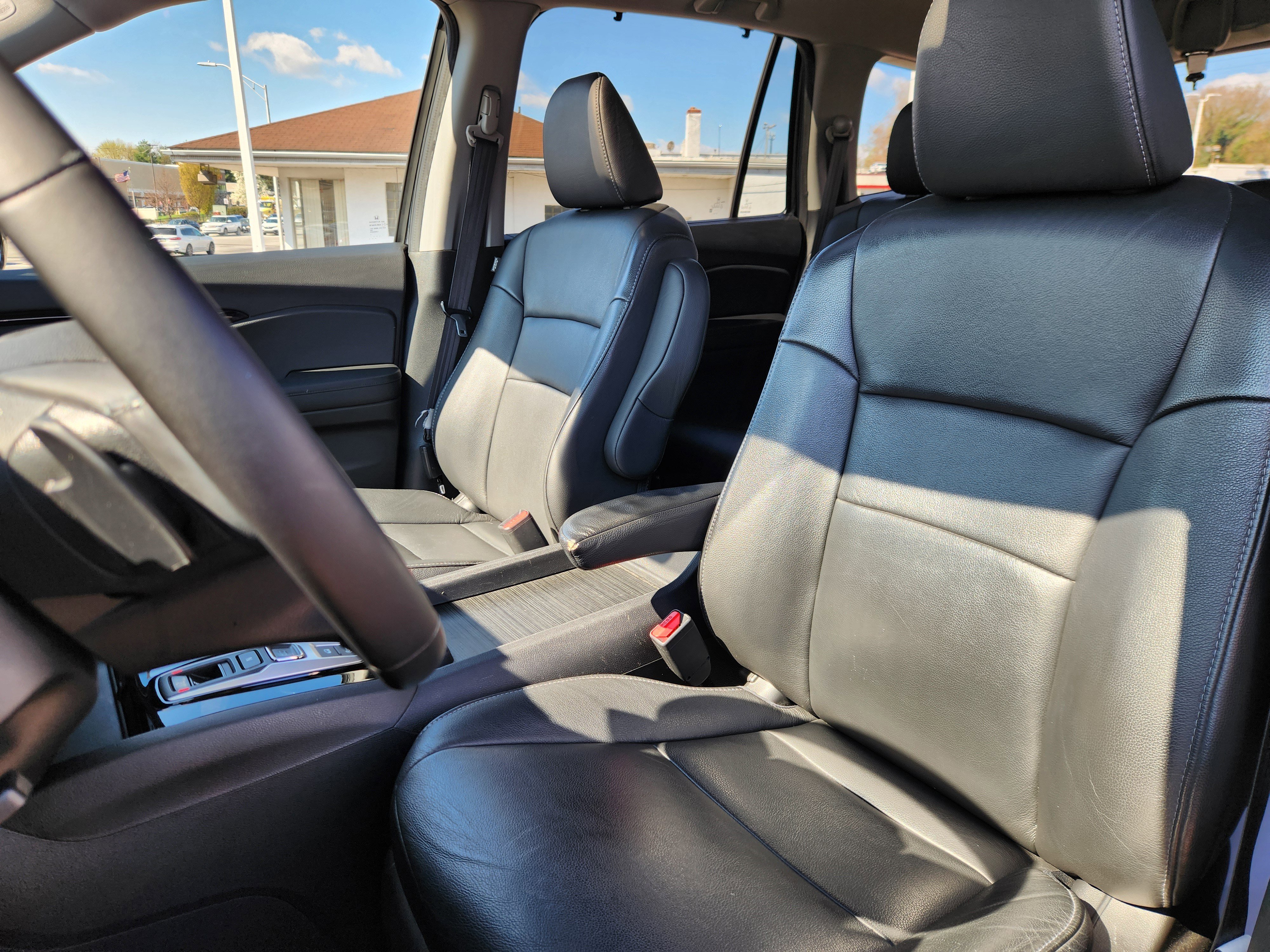 Used 2019 Honda Pilot Touring image 7