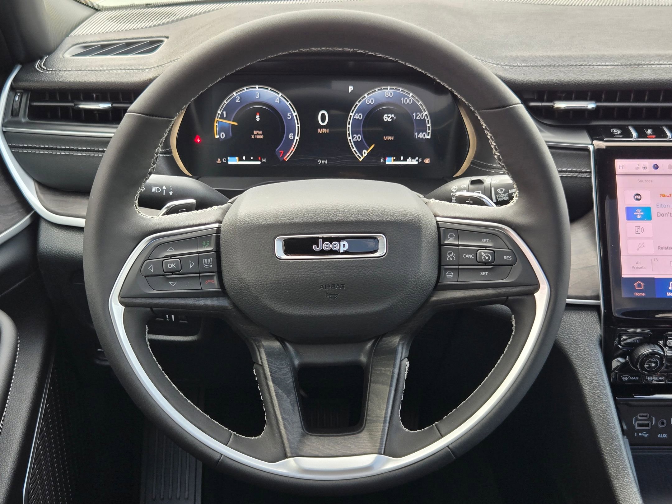 New 2025 Jeep Grand Cherokee L Limited w/ Luxury Tech Group II image 14