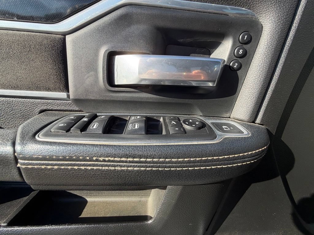 Used 2019 RAM 2500 Laramie w/ Night Edition AWD/4WD image 15