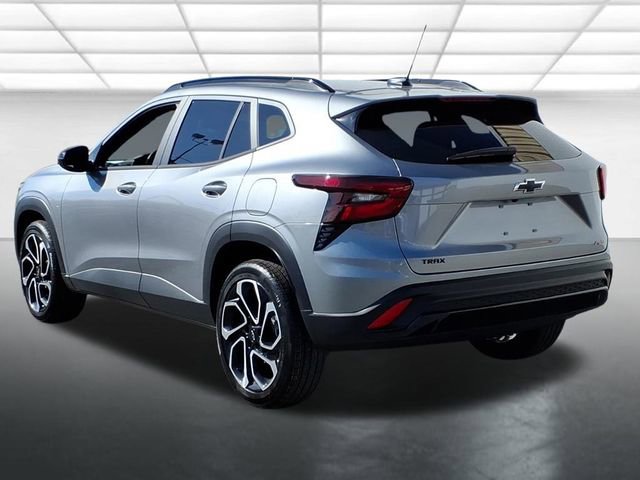 New 2026 Chevrolet Trax RS w/ Sunroof Package image 3
