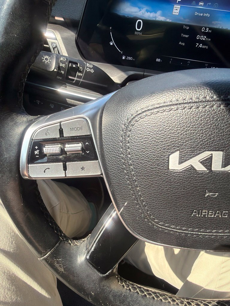 Used 2023 Kia Telluride SX Prestige X-Pro AWD/4WD image 10