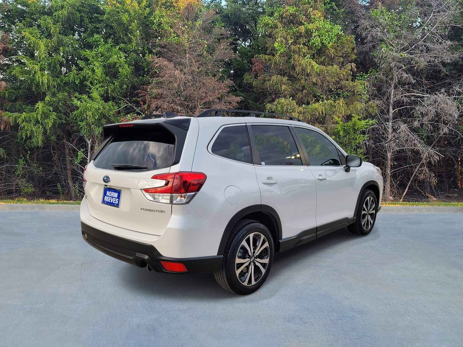 Certified 2024 Subaru Forester Limited image 17