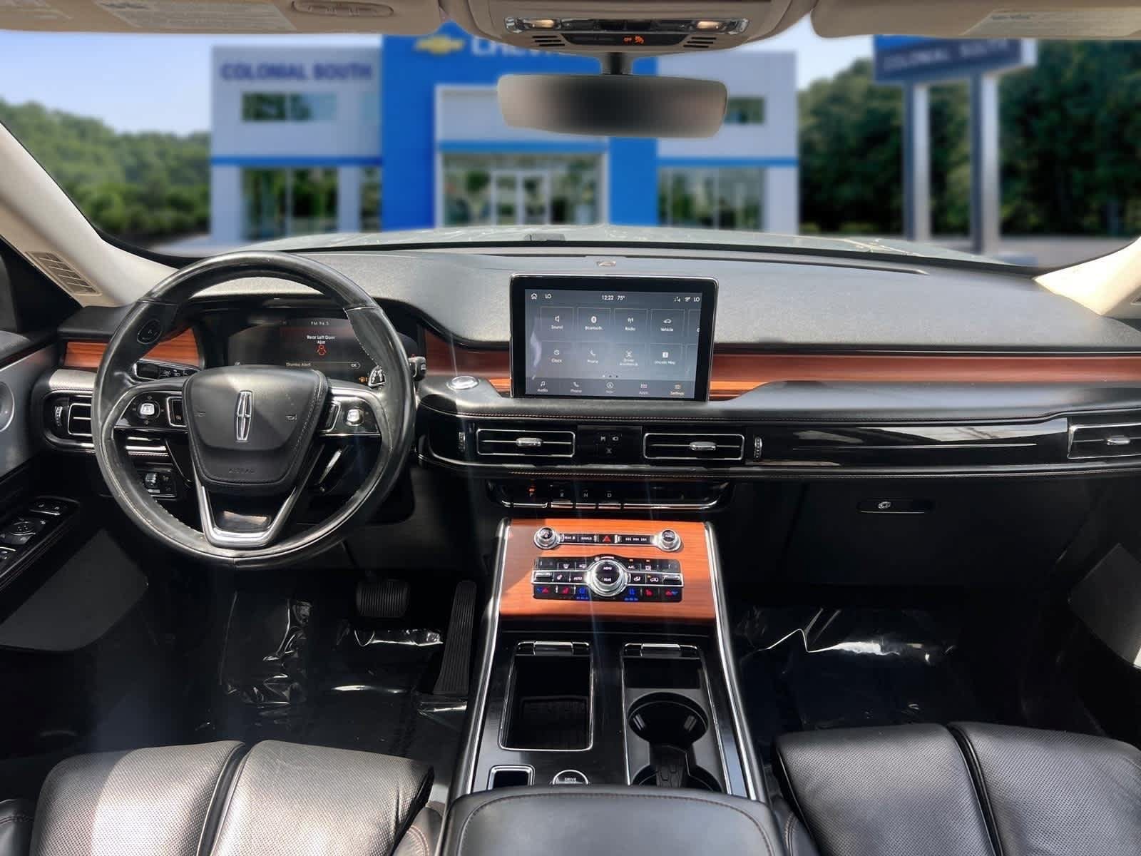 Used 2020 Lincoln Aviator Reserve AWD/4WD image 32