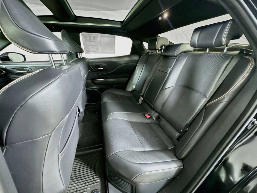 Certified 2024 Toyota Crown AWD/4WD image 23