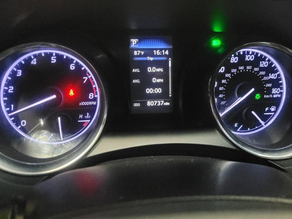 Used 2019 Toyota Camry LE image 23