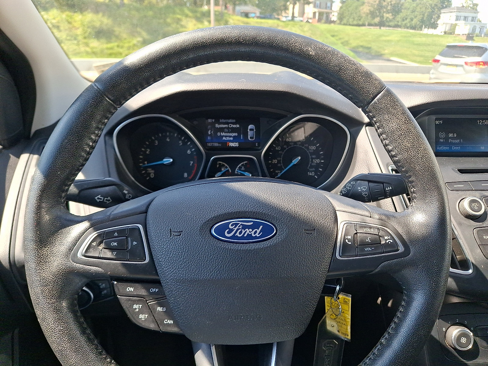 Used 2016 Ford Focus SE w/ Equipment Group 201A FWD image 20