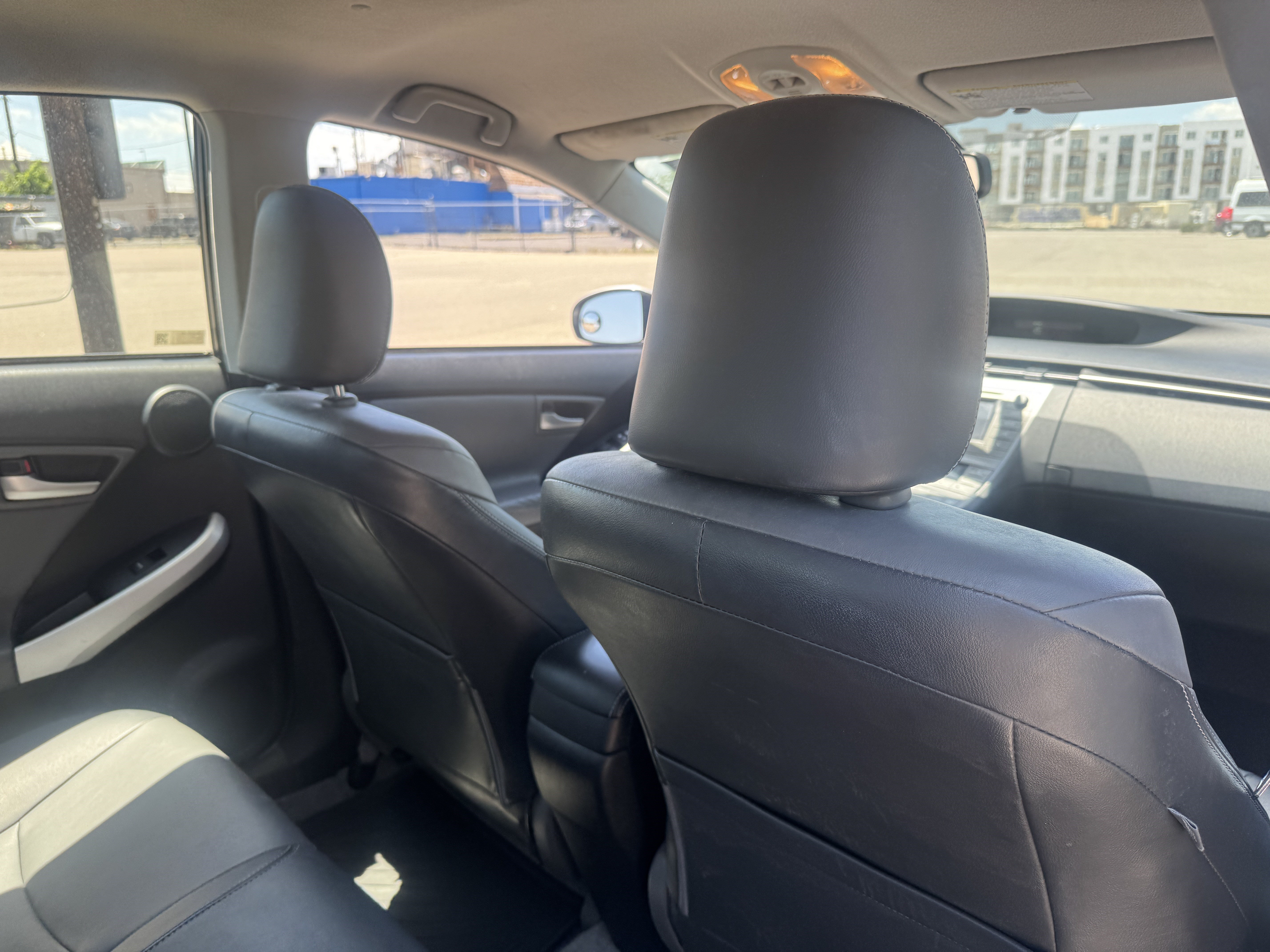 Used 2013 Toyota Prius Five FWD image 25