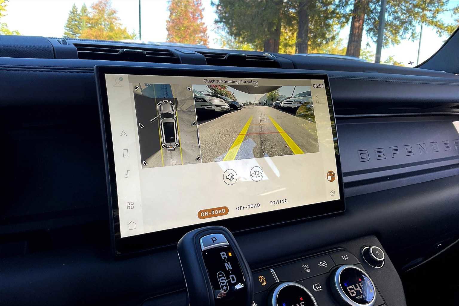 Used 2025 Land Rover Defender 130 S image 23