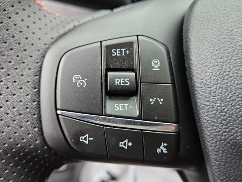 New 2026 Ford Escape ST-Line Select w/ Tech Pack #1 AWD/4WD image 25