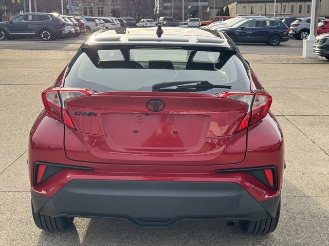 Used 2022 Toyota C-HR Nightshade image 4