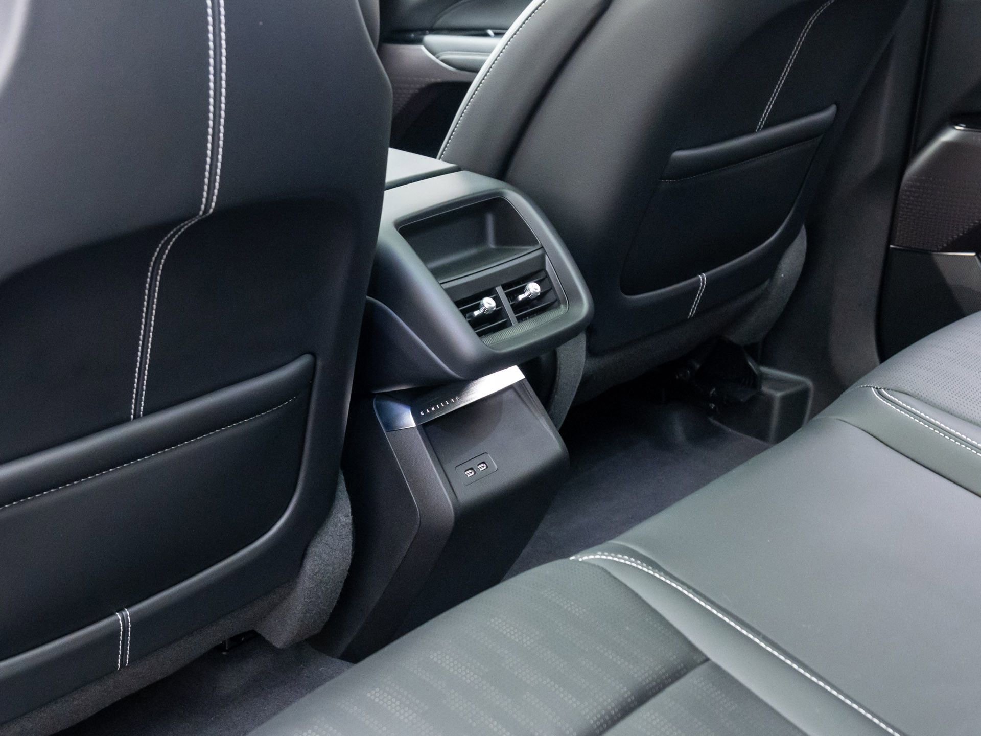 New 2026 Cadillac Lyriq Sport image 18