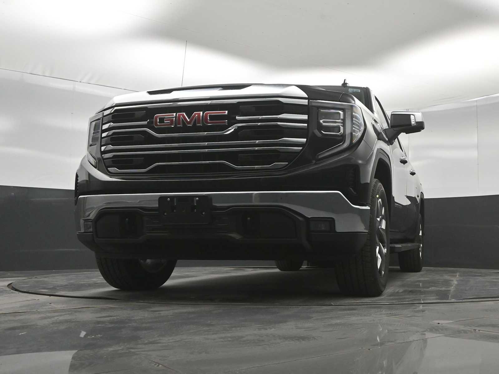 New 2026 GMC Sierra 1500 SLT w/ SLT Premium Package AWD/4WD image 35
