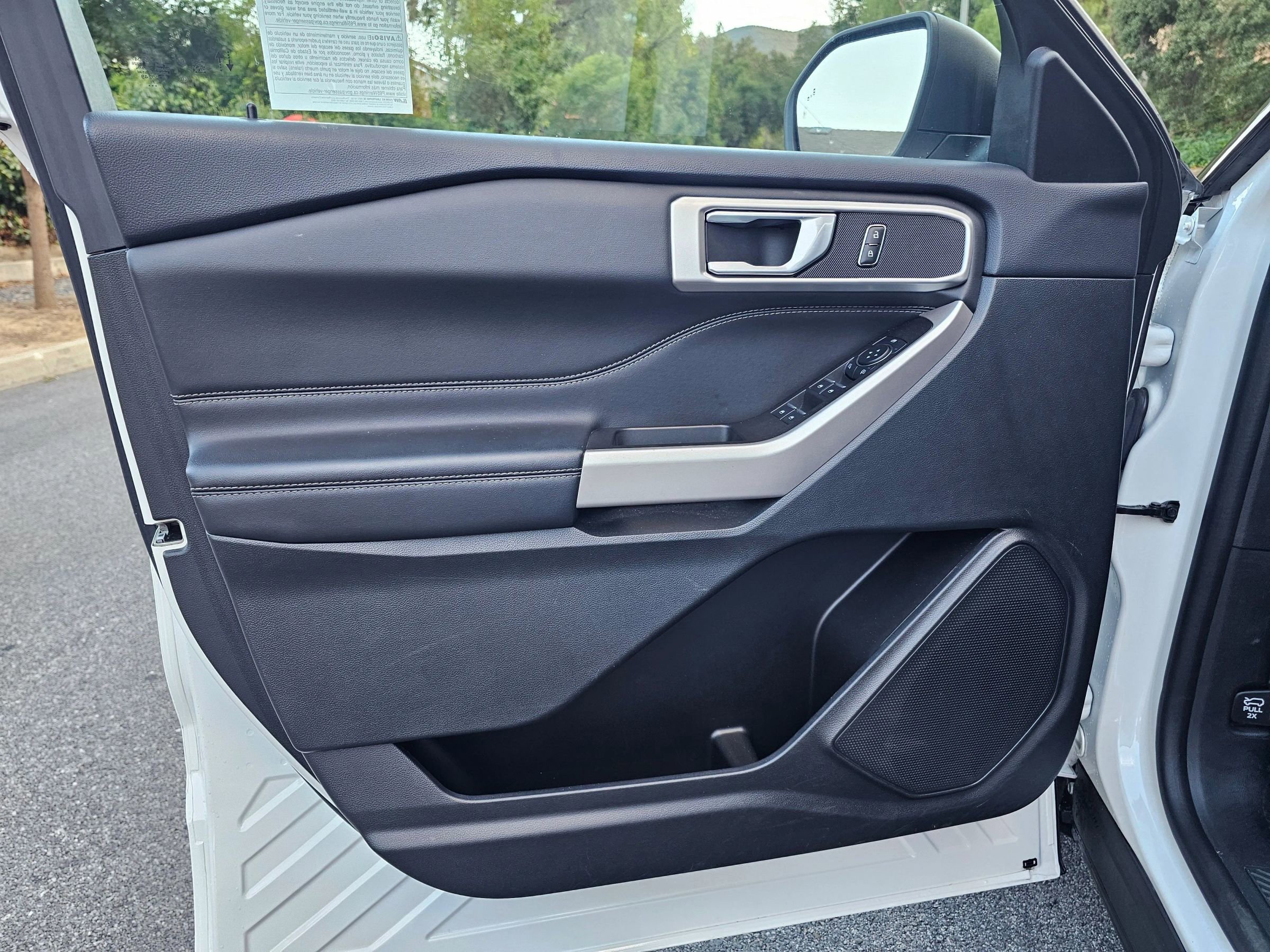 Used 2023 Ford Explorer XLT w/ Equipment Group 202A image 17