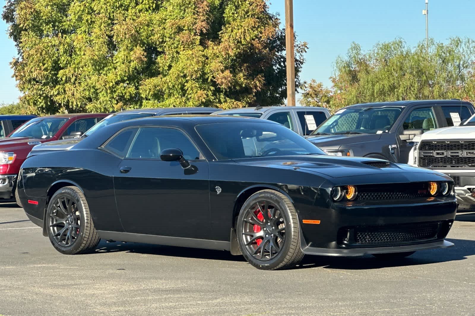 Used 2015 Dodge Challenger SRT Hellcat image 9