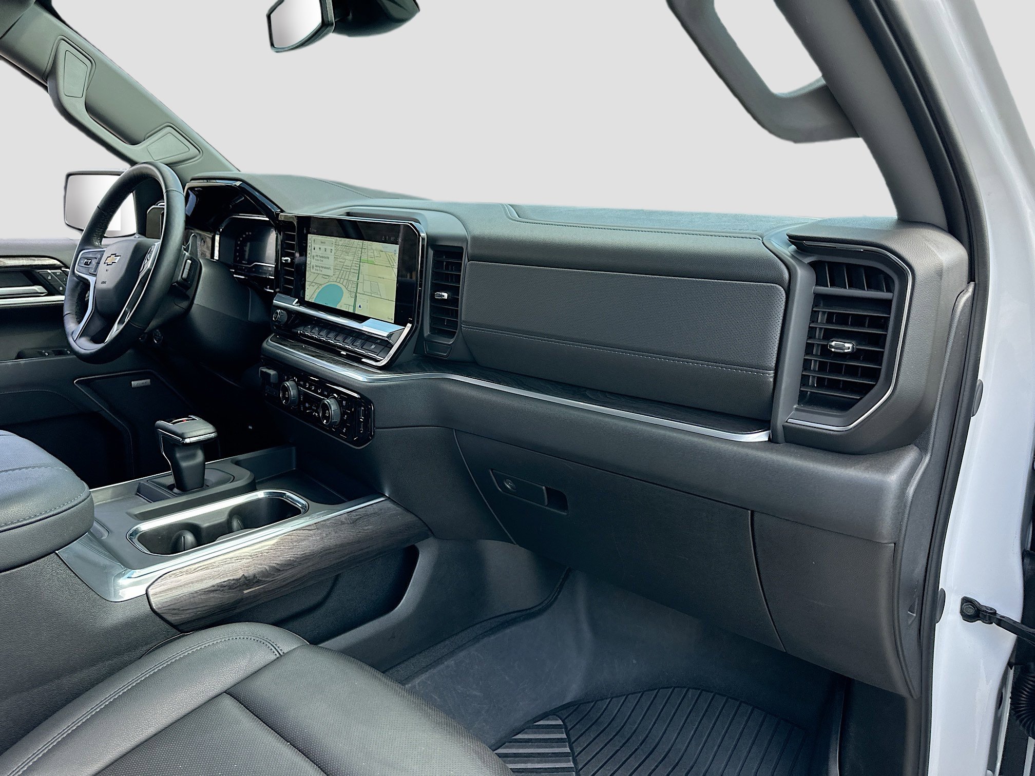 Used 2025 Chevrolet Silverado 1500 LTZ image 29