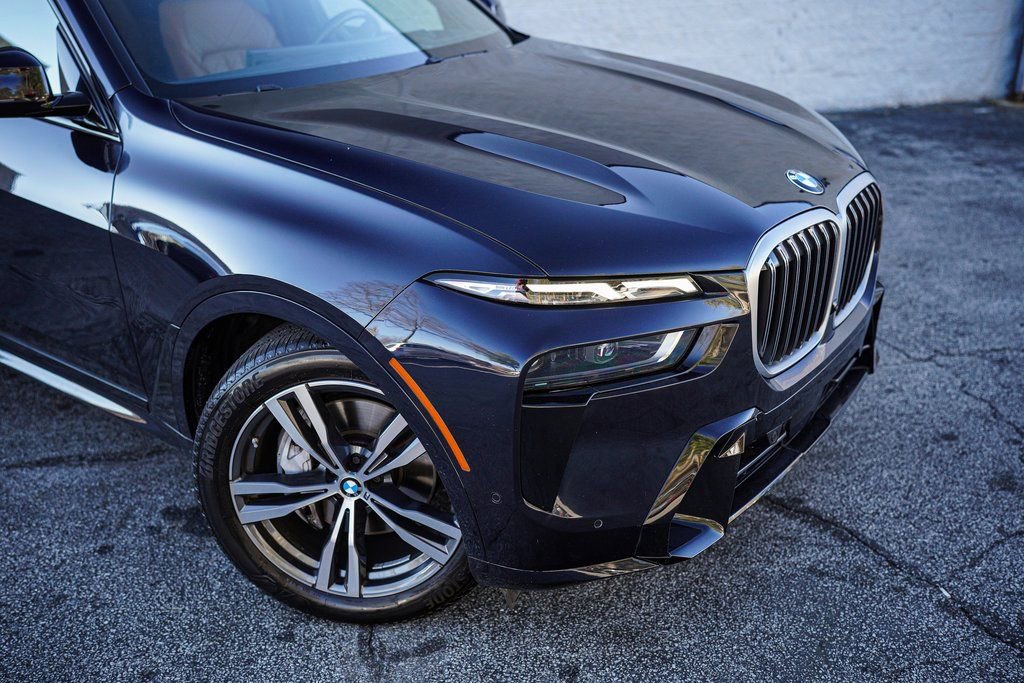Used 2023 BMW X7 xDrive40i w/ M Sport Package image 8