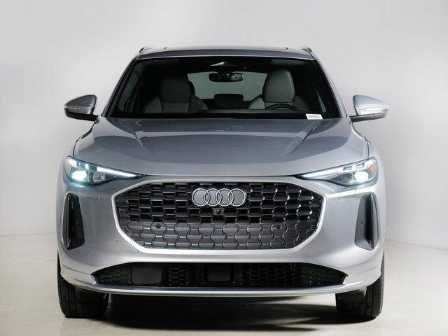 Certified 2025 Audi Q5 Premium w/ Premium Plus AWD/4WD image 8