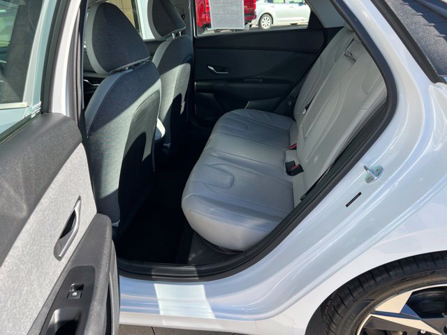 Used 2023 Hyundai Elantra Limited w/ Cargo Package FWD image 29