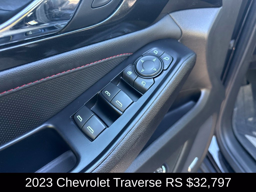 Used 2023 Chevrolet Traverse RS w/ LPO, Floor Liner Package AWD/4WD image 12