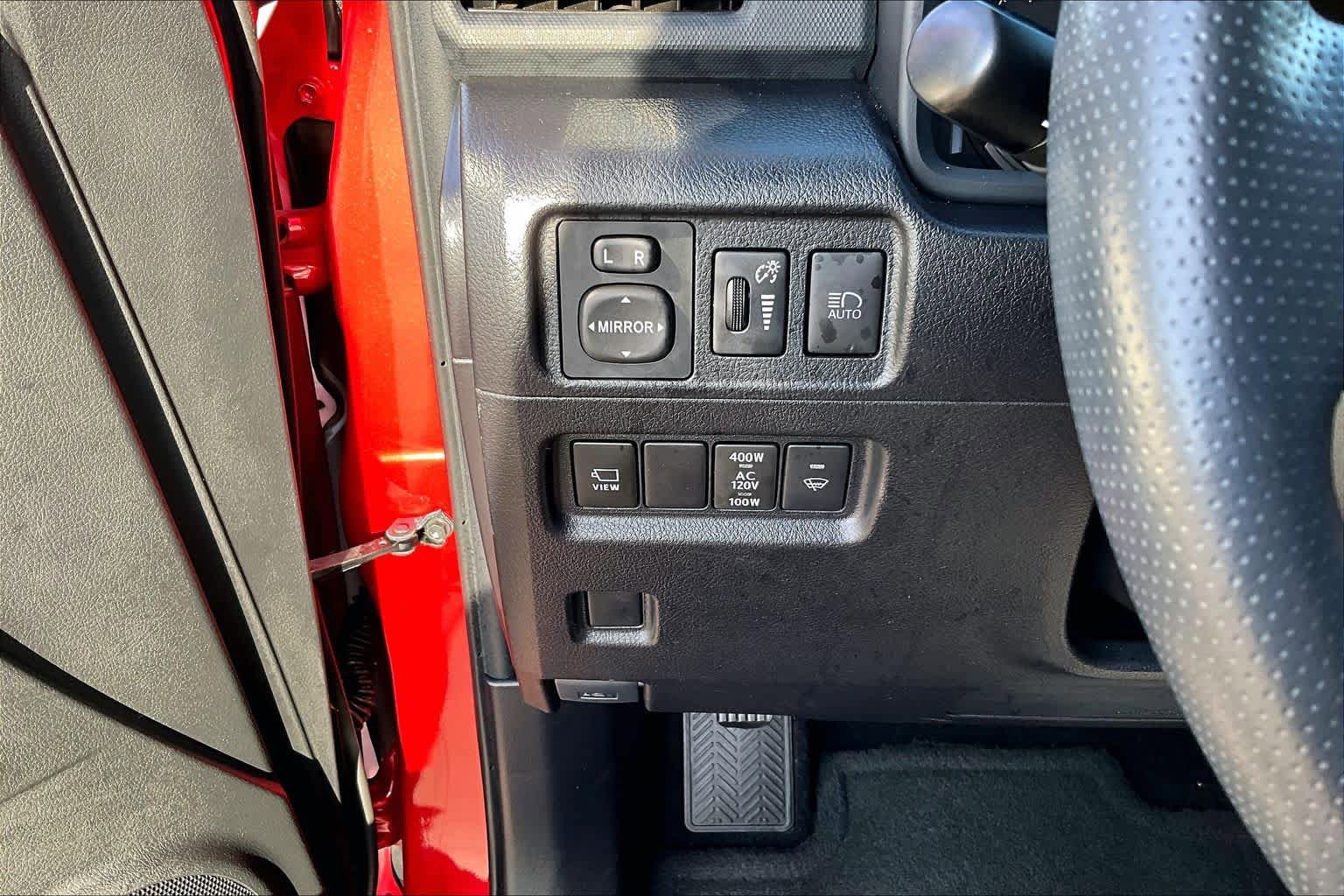 Used 2024 Toyota 4Runner Limited AWD/4WD image 32